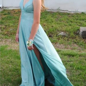 Elegant Aqua Evening Prom Dress